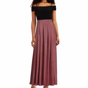 Juniors off-the-shoulder dress